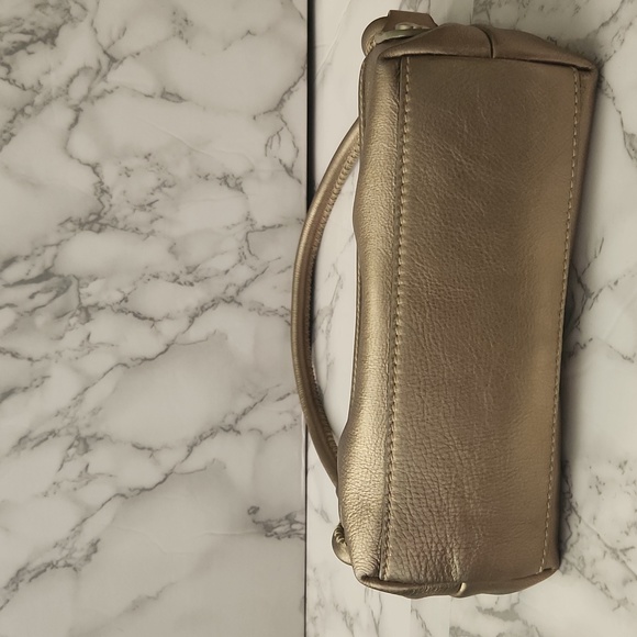 gold leather should bag - Picture 2 of 3